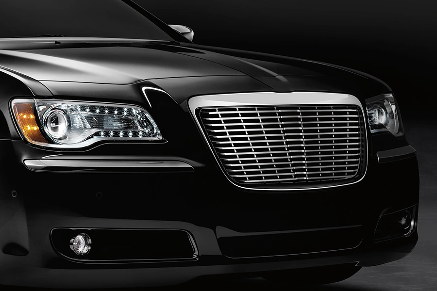 自動車用グリル: デザインのアイデンティティとエンジニアリングの精度が出会う場所